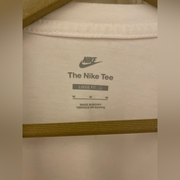 White The Nike t-shirt M cropped - Picture 2 of 3